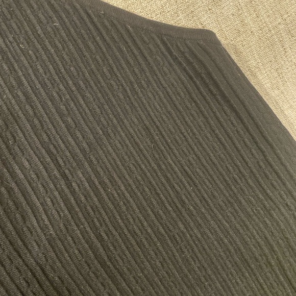 Black Ribbed Halter Top - Picture 7 of 9